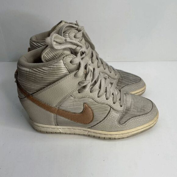 Nike Dunk Sky‎ Hi Women’s Size 7 US Gray 528899-013 Lace Up Sneaker Shoes Heels - Picture 1 of 9